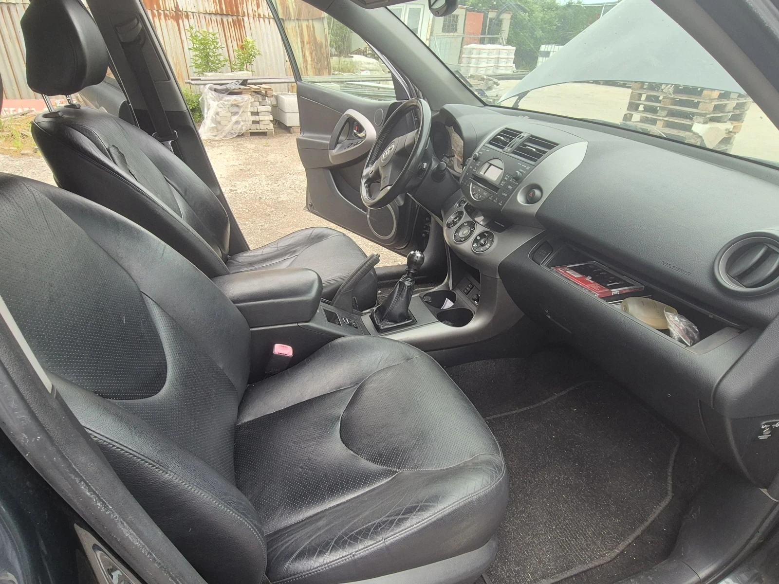 Toyota Rav4, снимка 6 - Автомобили и джипове - 55246055
