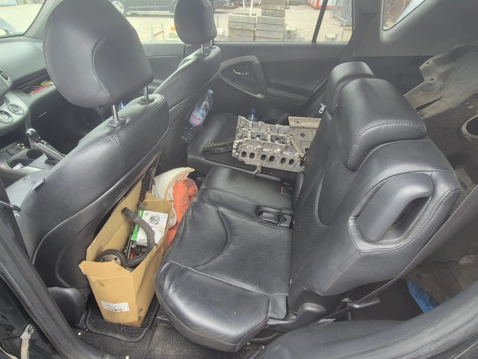 Toyota Rav4, снимка 4 - Автомобили и джипове - 55246055