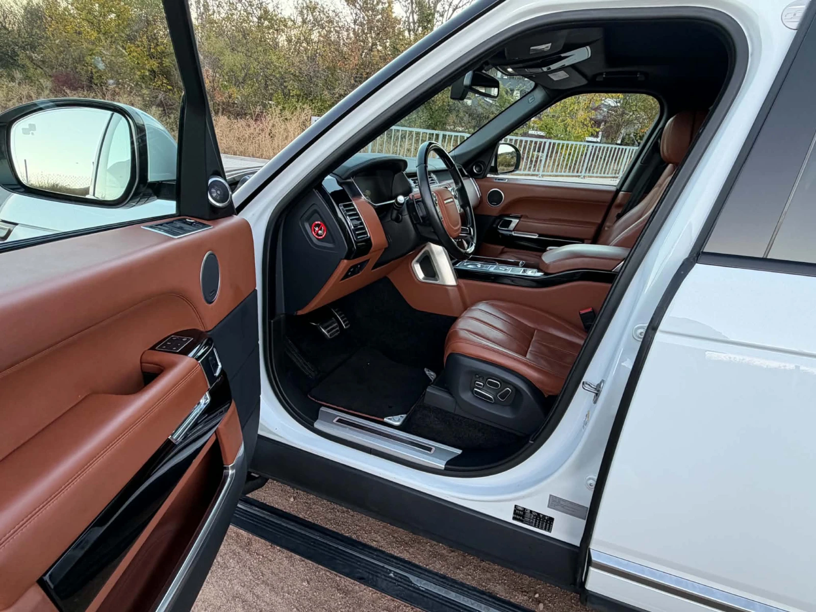 Land Rover Range rover AUTOBIOGRAPHY, снимка 7 - Автомобили и джипове - 56571184