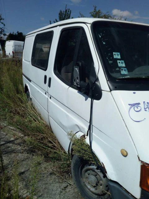 Ford Transit 2.5 D На части, снимка 2 - Бусове и автобуси - 47333236