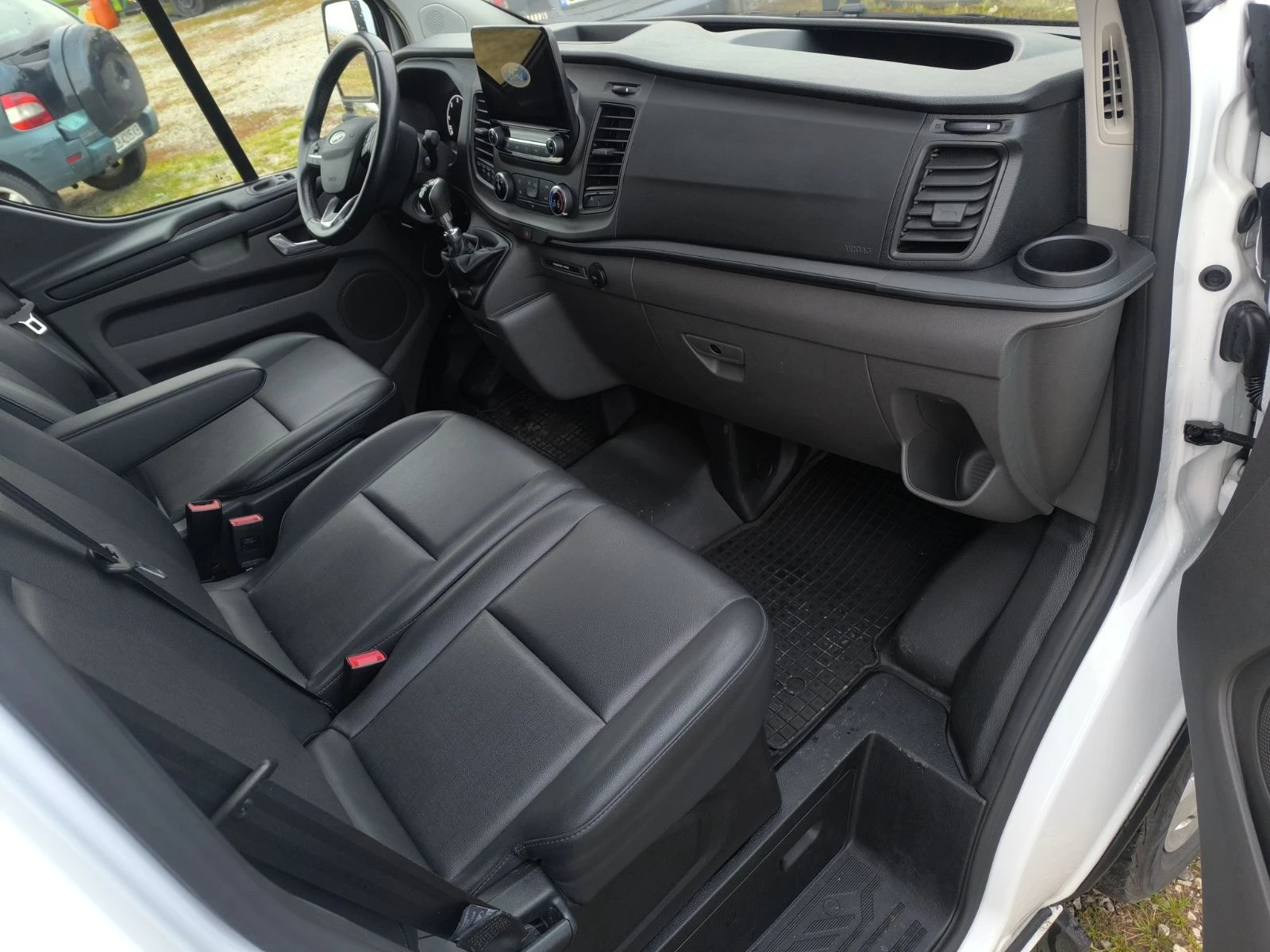 Ford Transit Custom, снимка 4 - Бусове и автобуси - 56642697