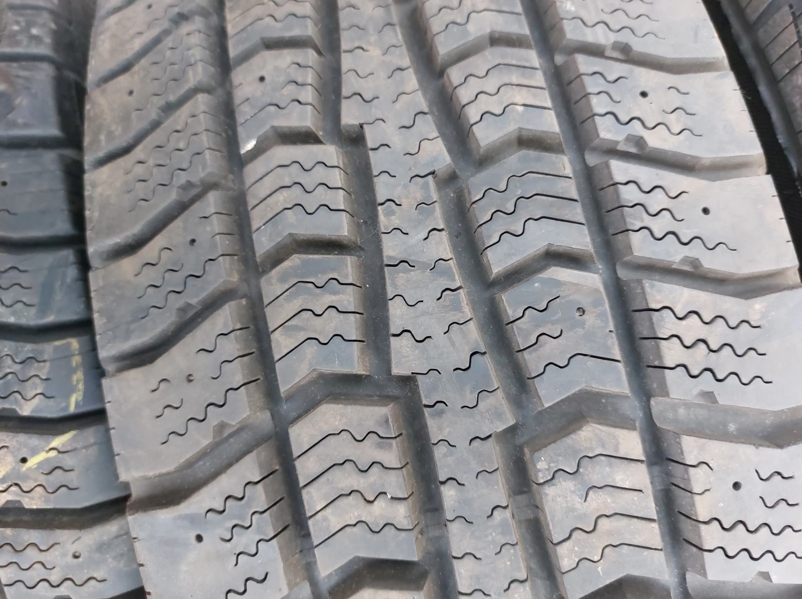 ���� 225/65R17 | Mobile.bg � ����������� 5