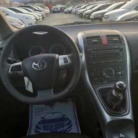 Toyota Auris 1.6 132к, снимка 10