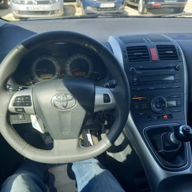 Toyota Auris 1.6 132к, снимка 12