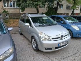 Toyota Corolla verso, снимка 15