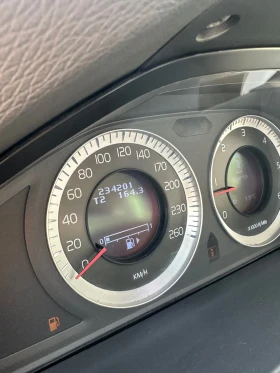����� �� �������� �� Volvo V60