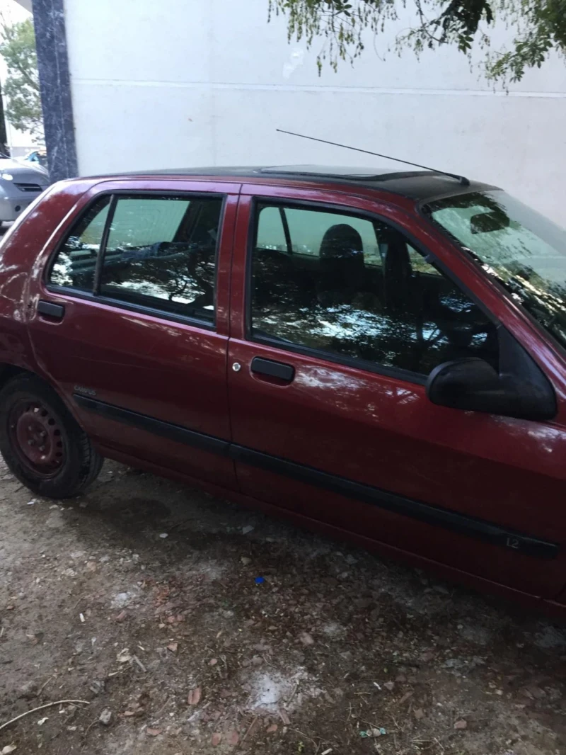 Renault Clio, снимка 7 - Автомобили и джипове - 47479743