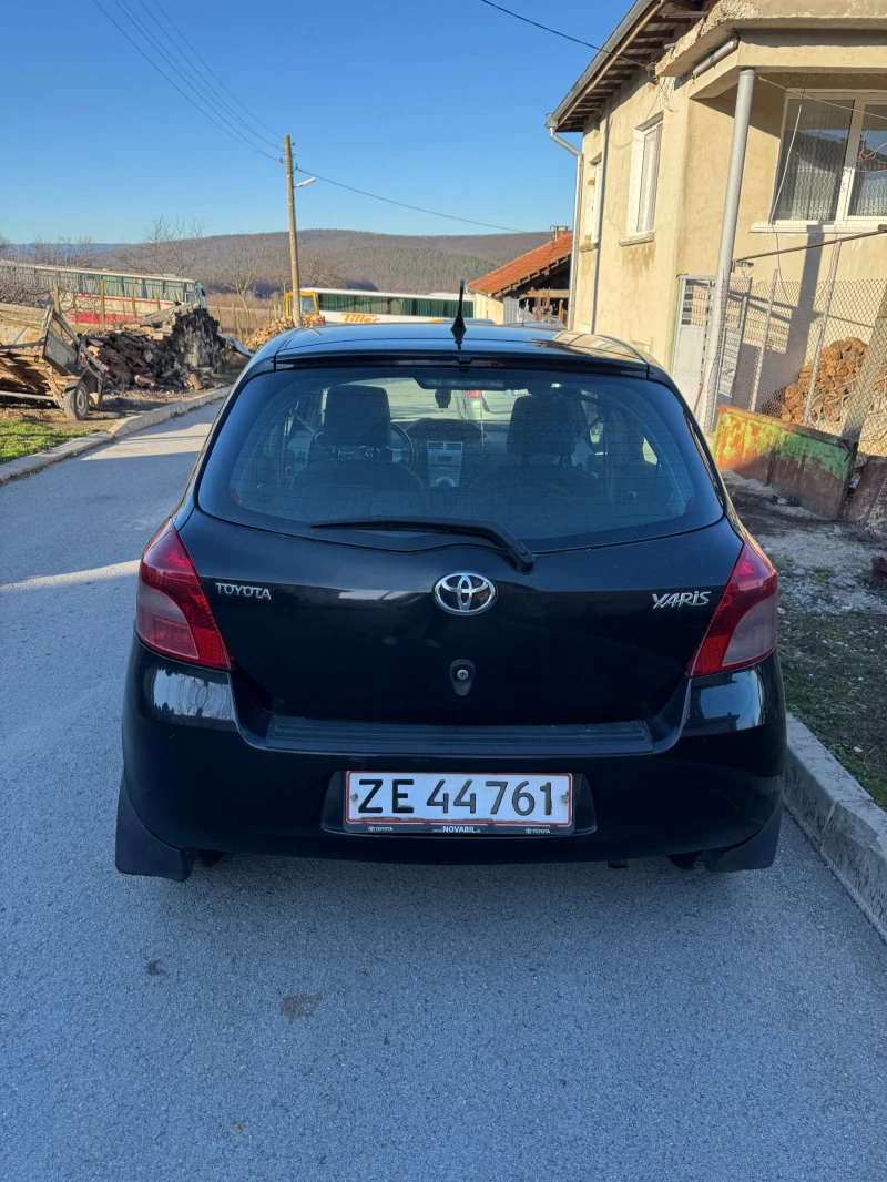 Toyota Yaris, снимка 2 - Автомобили и джипове - 48408590