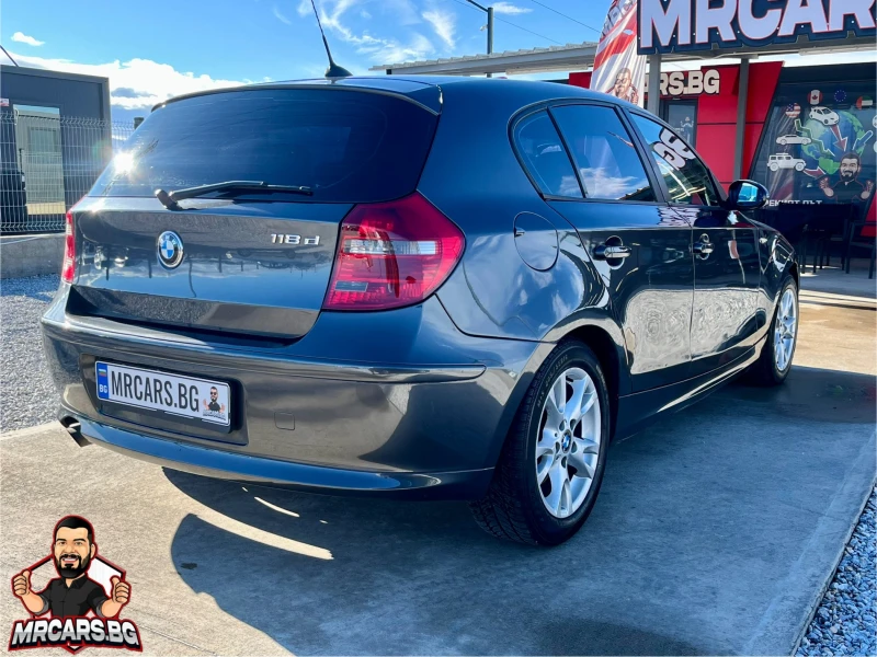 BMW 118 D / Facelift, снимка 4 - Автомобили и джипове - 48781175