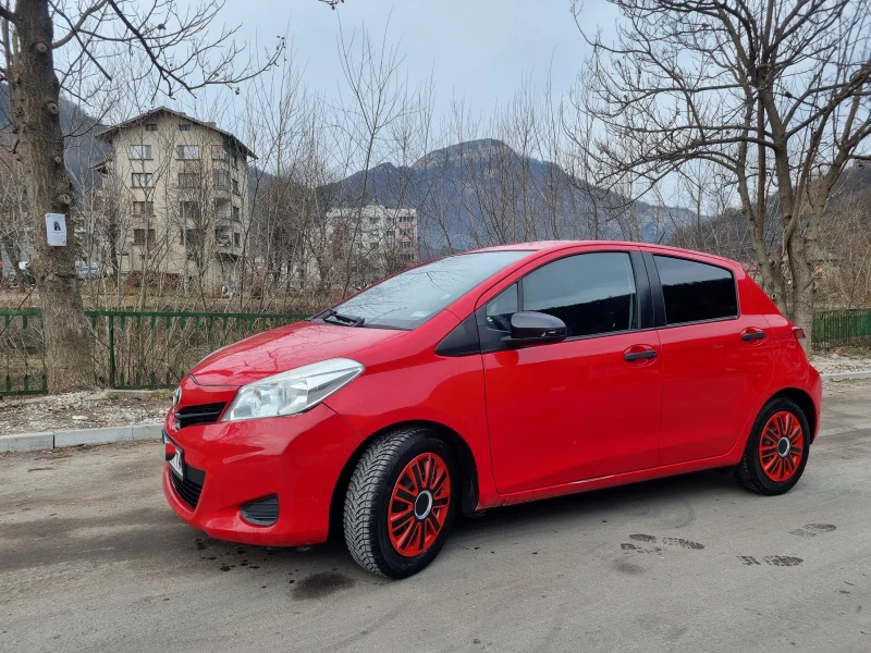 Toyota Yaris 1.3, снимка 1 - Автомобили и джипове - 48935942