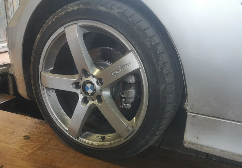 BMW 320 Е90, снимка 4 - Автомобили и джипове - 52365897