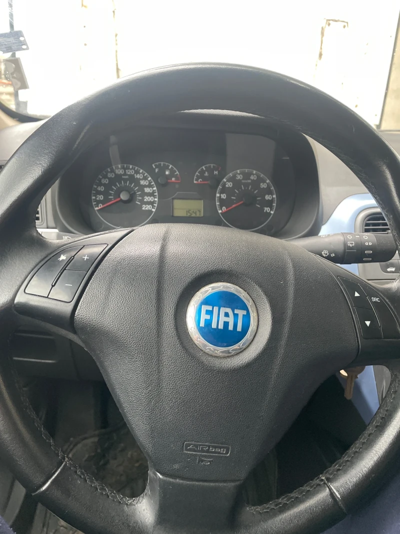Fiat Punto 1.4 8v, снимка 7 - Автомобили и джипове - 51690888
