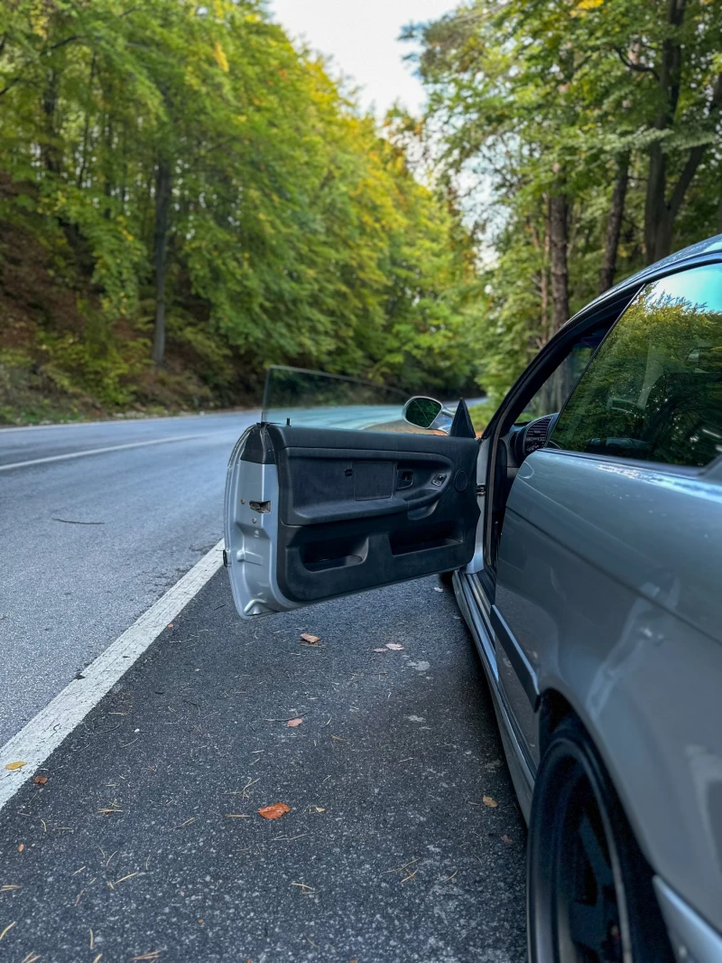 BMW 320, снимка 11 - Автомобили и джипове - 52488990