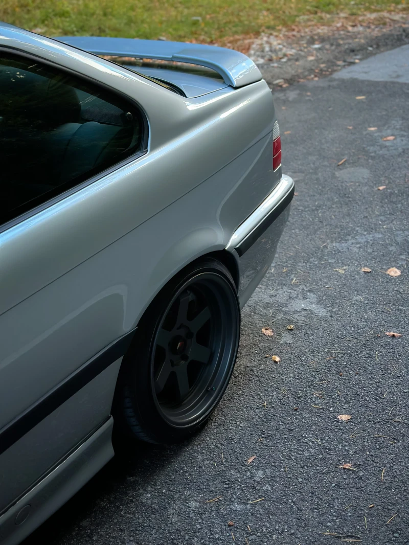 BMW 320, снимка 6 - Автомобили и джипове - 52488990