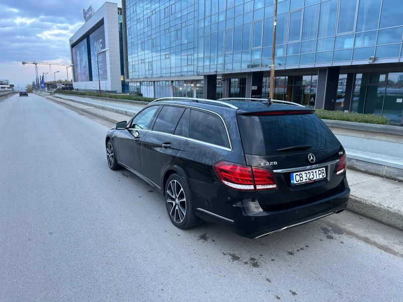 Mercedes-Benz E 220 CDI Facelift, снимка 4 - Автомобили и джипове - 52356233