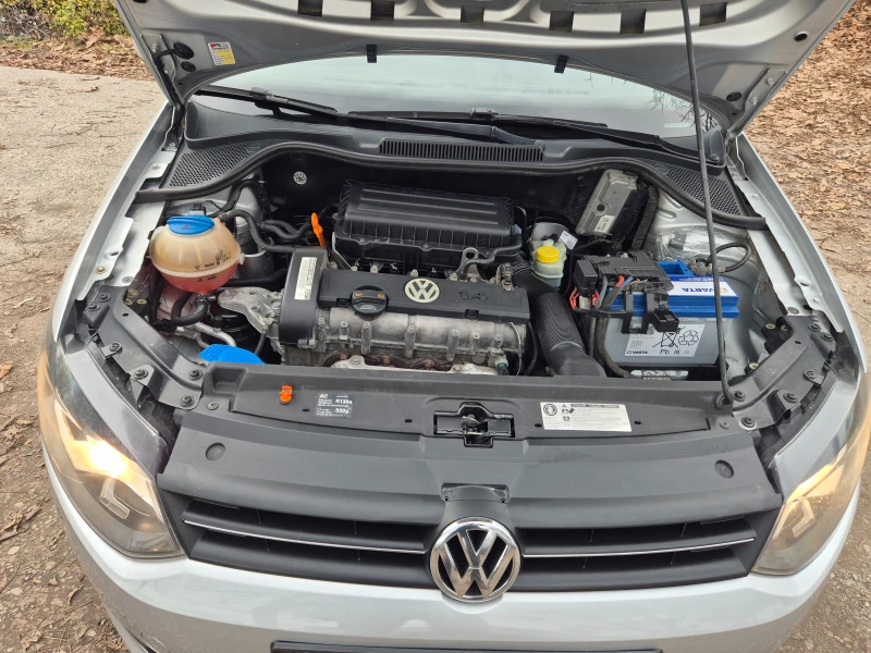 VW Polo 1.4i БЕЗ РЪЖДИ И ЗАБЕЛЕЖКИ , снимка 16 - Автомобили и джипове - 52446890
