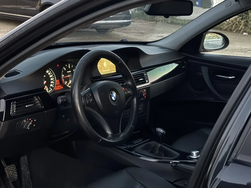 BMW 320 М47, M-pack, снимка 11 - Автомобили и джипове - 52623544