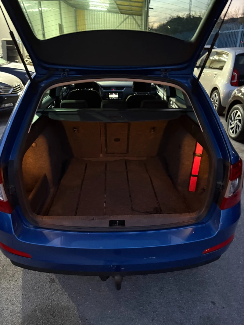 Skoda Octavia 1.6 TDI , снимка 5 - Автомобили и джипове - 52632484