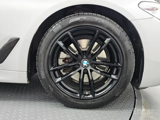 BMW 520 d * M-Package* * HeadUp* A���������* (���� �� ��) | Mobile.bg � ����������� 5