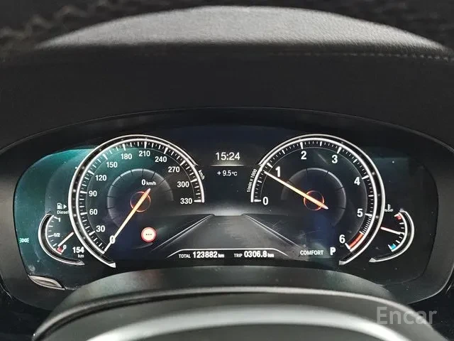 BMW 520 d * M-Package* * HeadUp* A���������* (���� �� ��) | Mobile.bg � ����������� 9