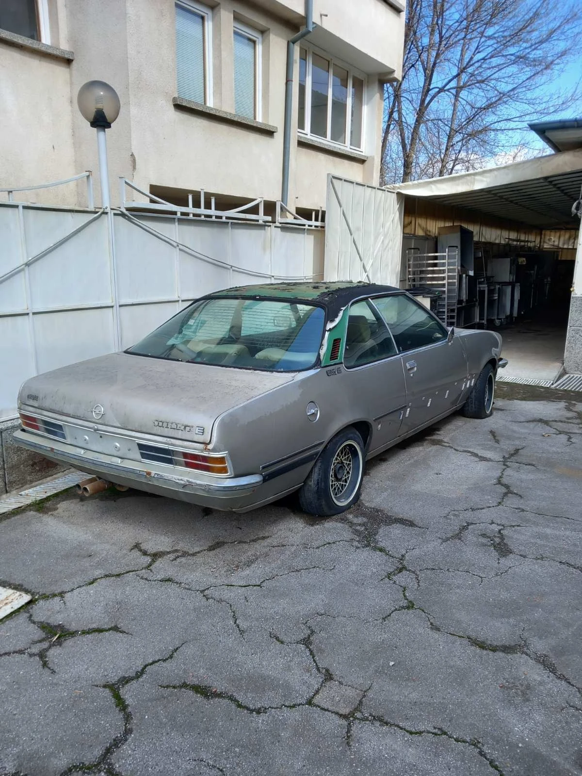 Opel Commodore  - изображение 5