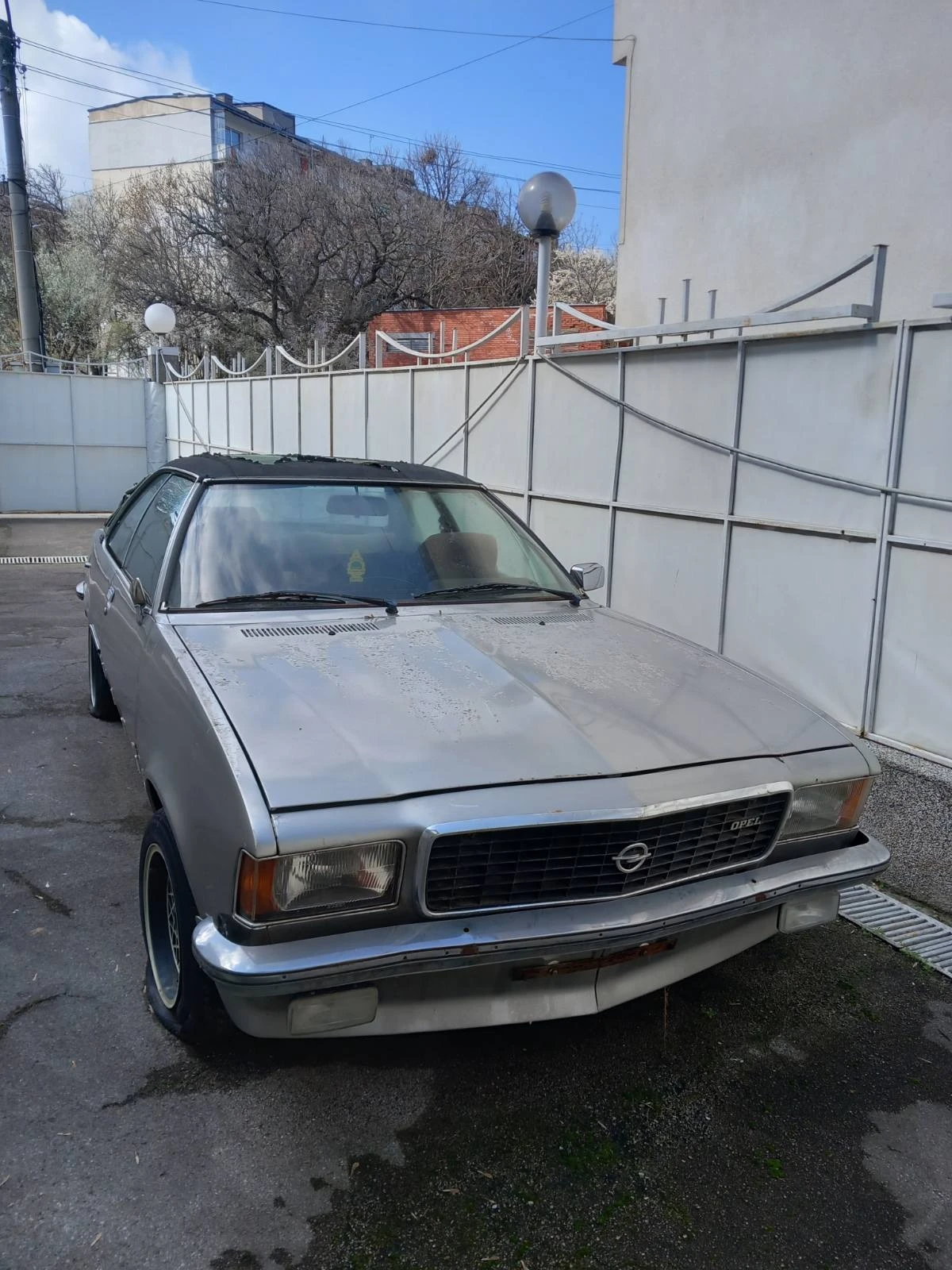 Opel Commodore  - изображение 2