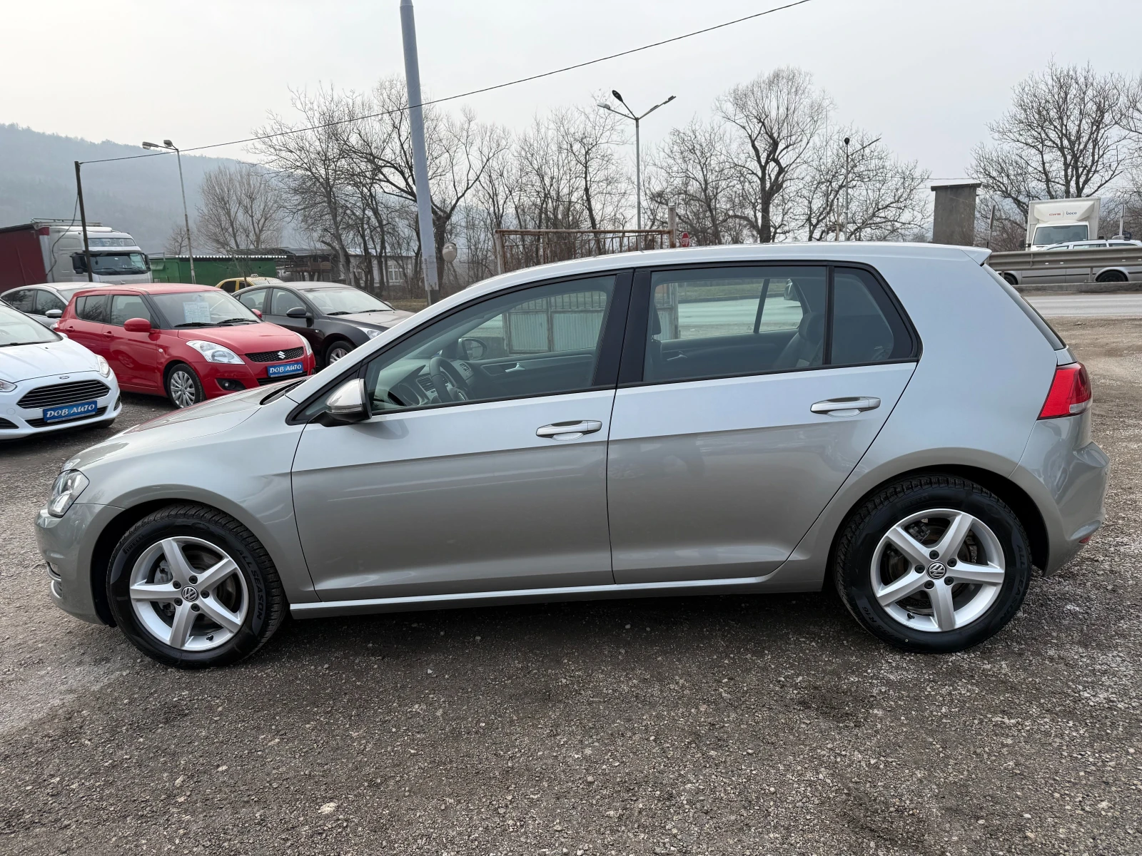 VW Golf 1.2TSI-6скор-105к.с-TRENDLINE - изображение 3