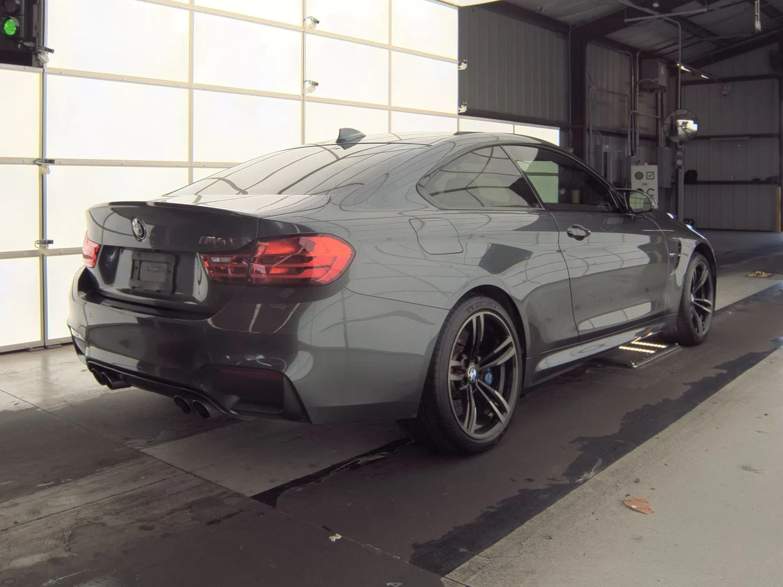 BMW M4 HEAD-UP* ADAPTIVE M SUSPENSION* HARMAN*  | Mobile.bg — изображение 5