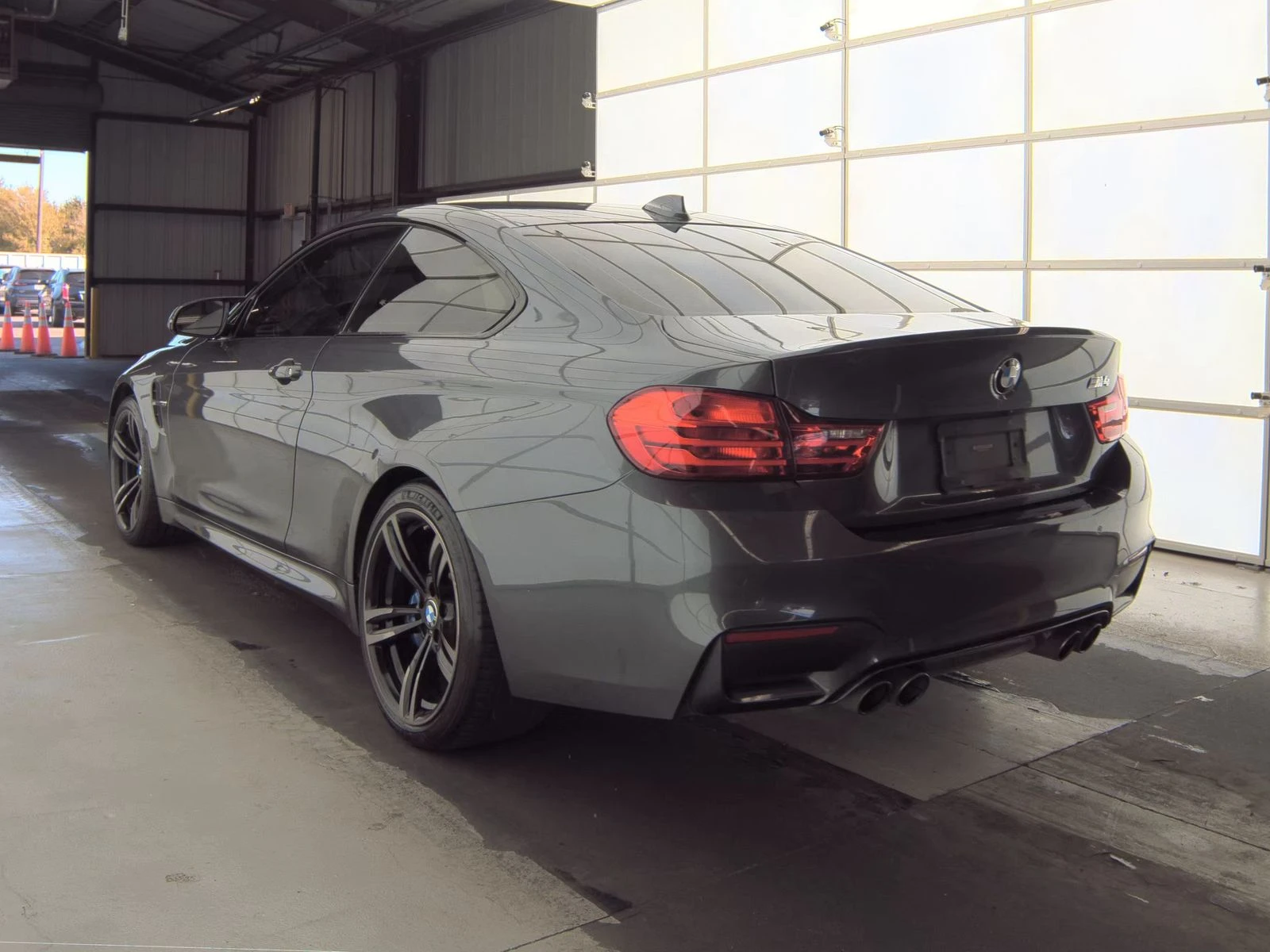 BMW M4 HEAD-UP* ADAPTIVE M SUSPENSION* HARMAN*  | Mobile.bg — изображение 8