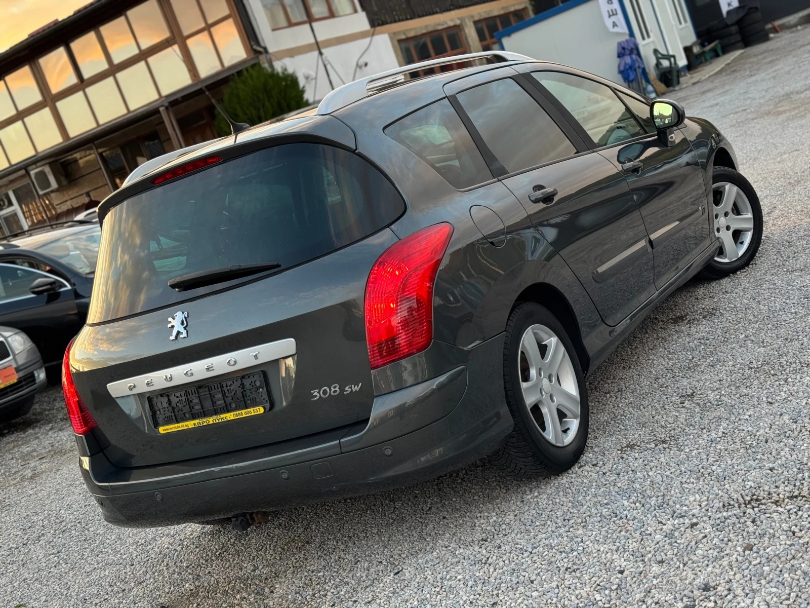 Peugeot 308 1.6i SW АВТОМАТИК КЛИМАТРОНИК ПАНОРАМА - изображение 6