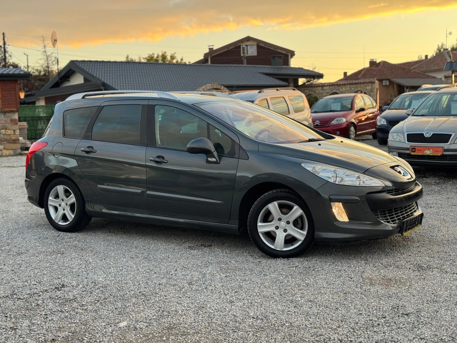 Peugeot 308 1.6i SW АВТОМАТИК КЛИМАТРОНИК ПАНОРАМА - изображение 7