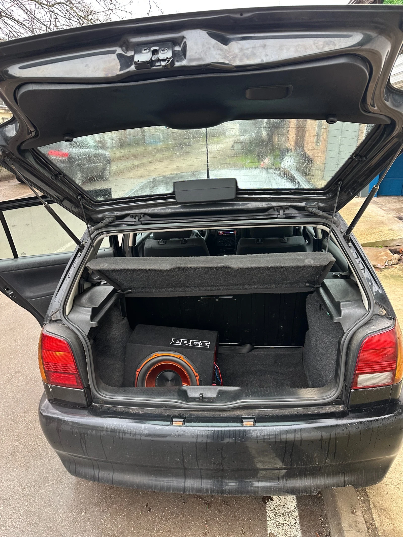 VW Polo 1.9SDi 4-врато 1999г, Нов Акумулатор - изображение 3