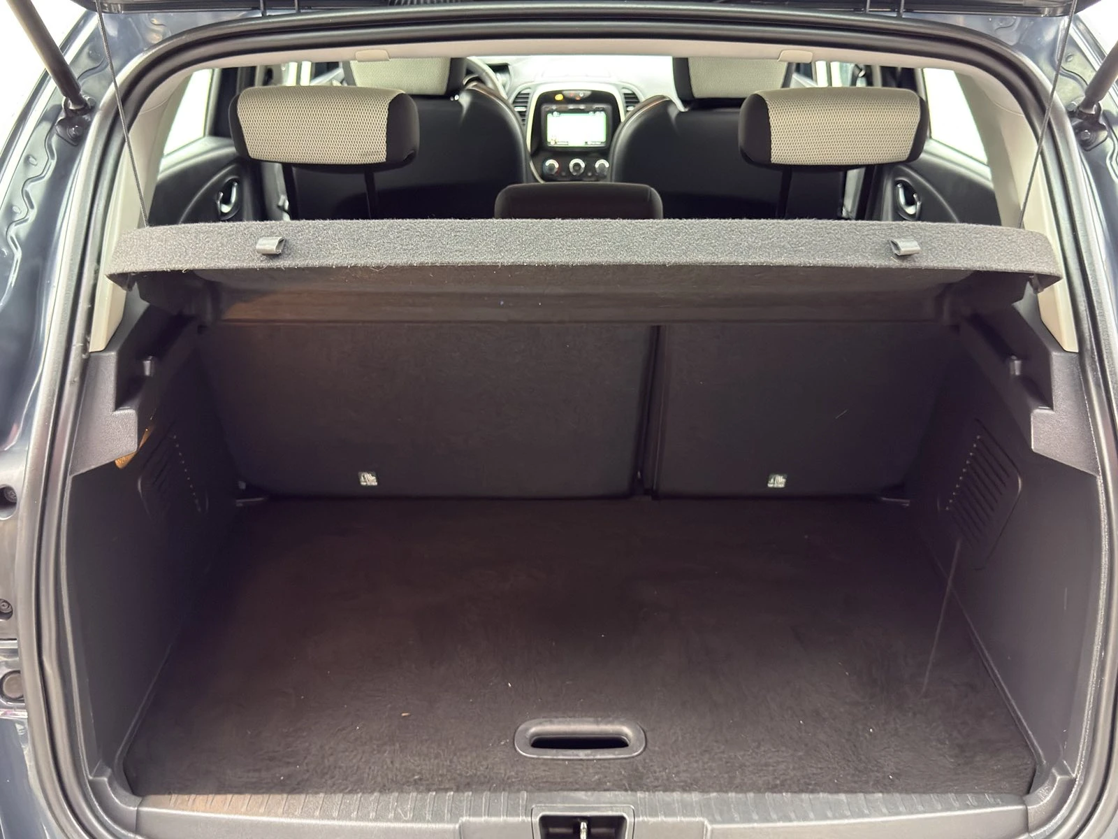 Renault Captur 1.5dci ''TOP'' - изображение 10