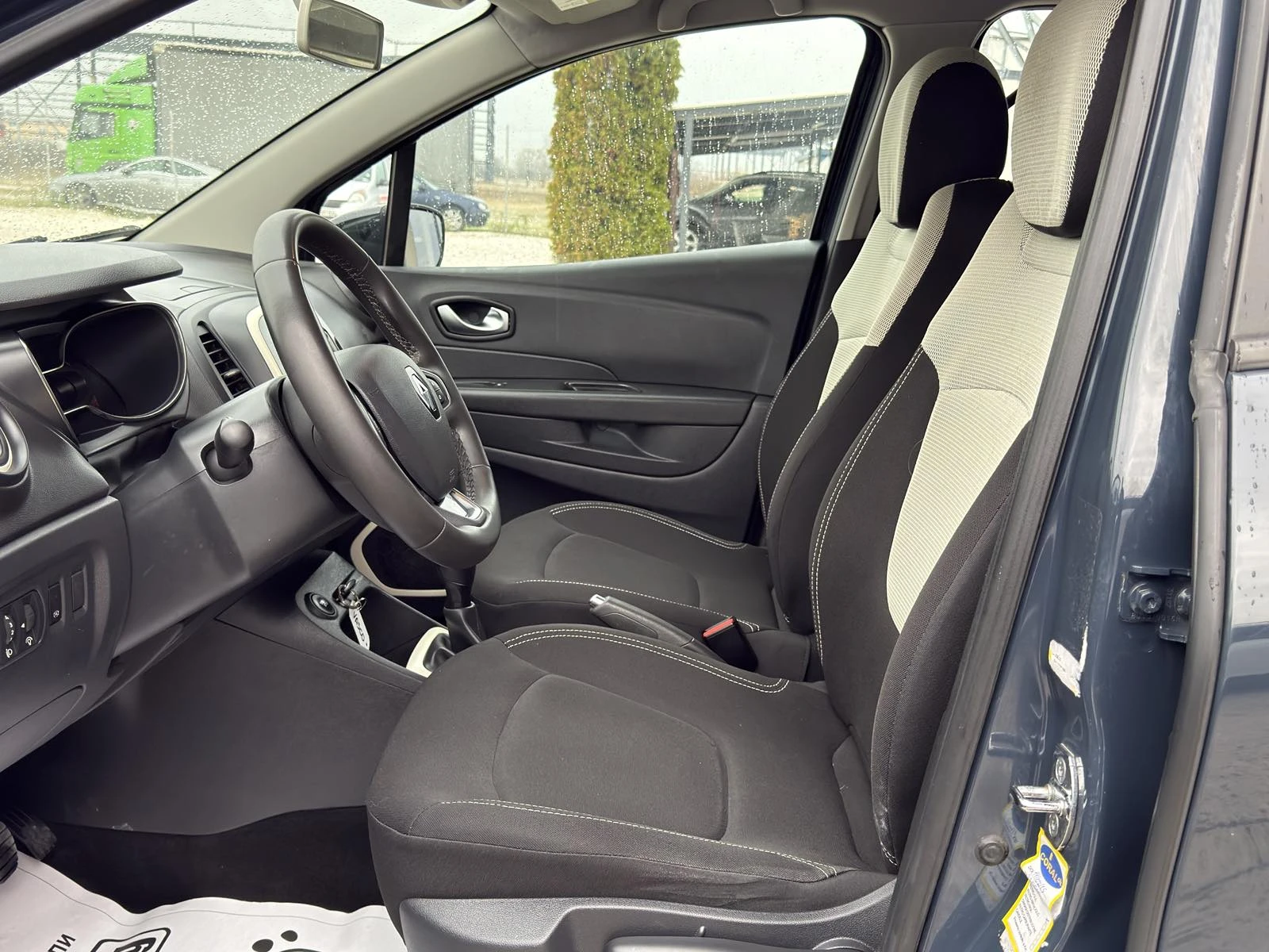 Renault Captur 1.5dci ''TOP'' - изображение 8