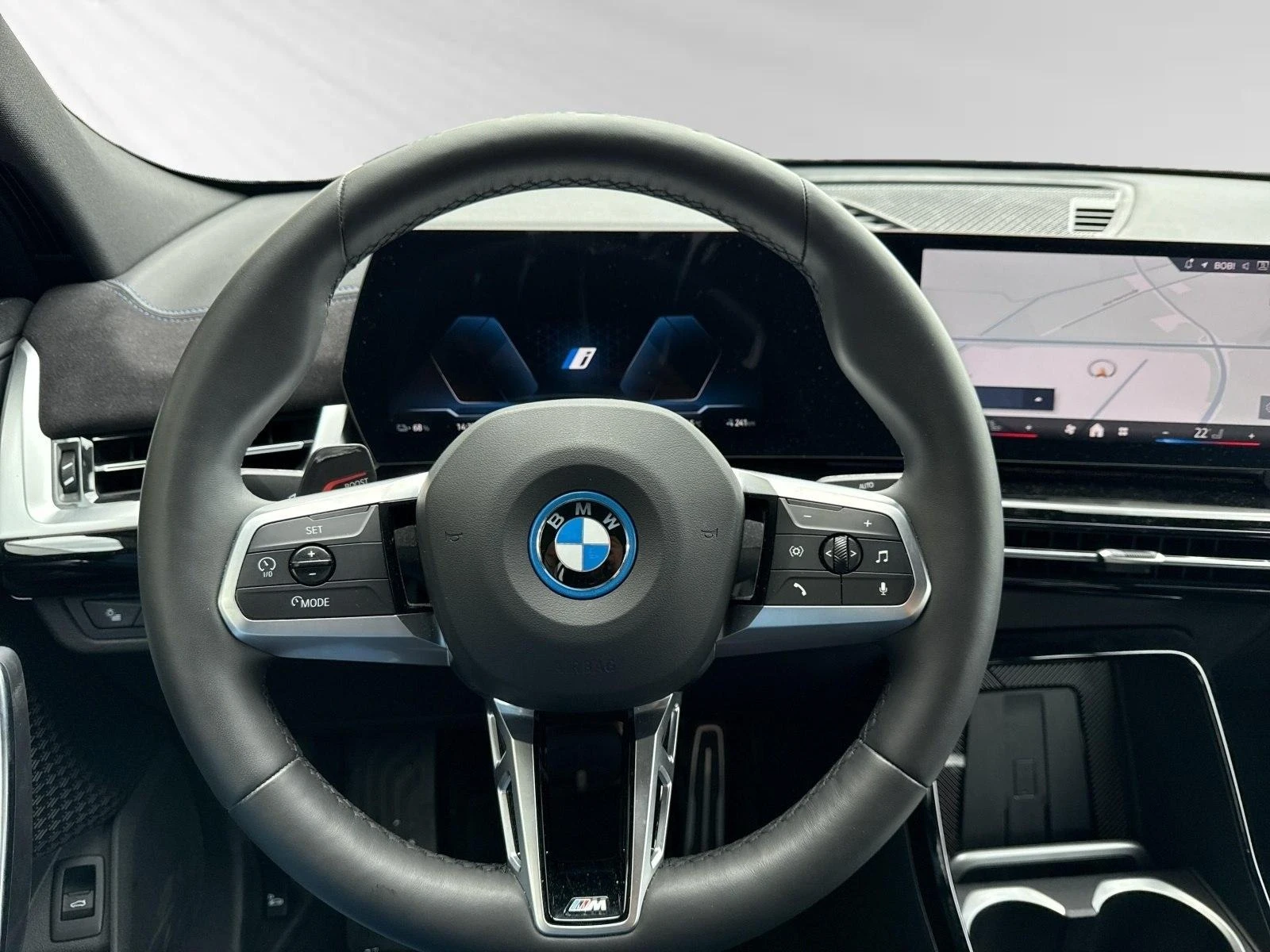 BMW iX2 xDrive30/ M-SPORT PRO/ LED/ SHADOW LINE/ CAMERA/ - изображение 8