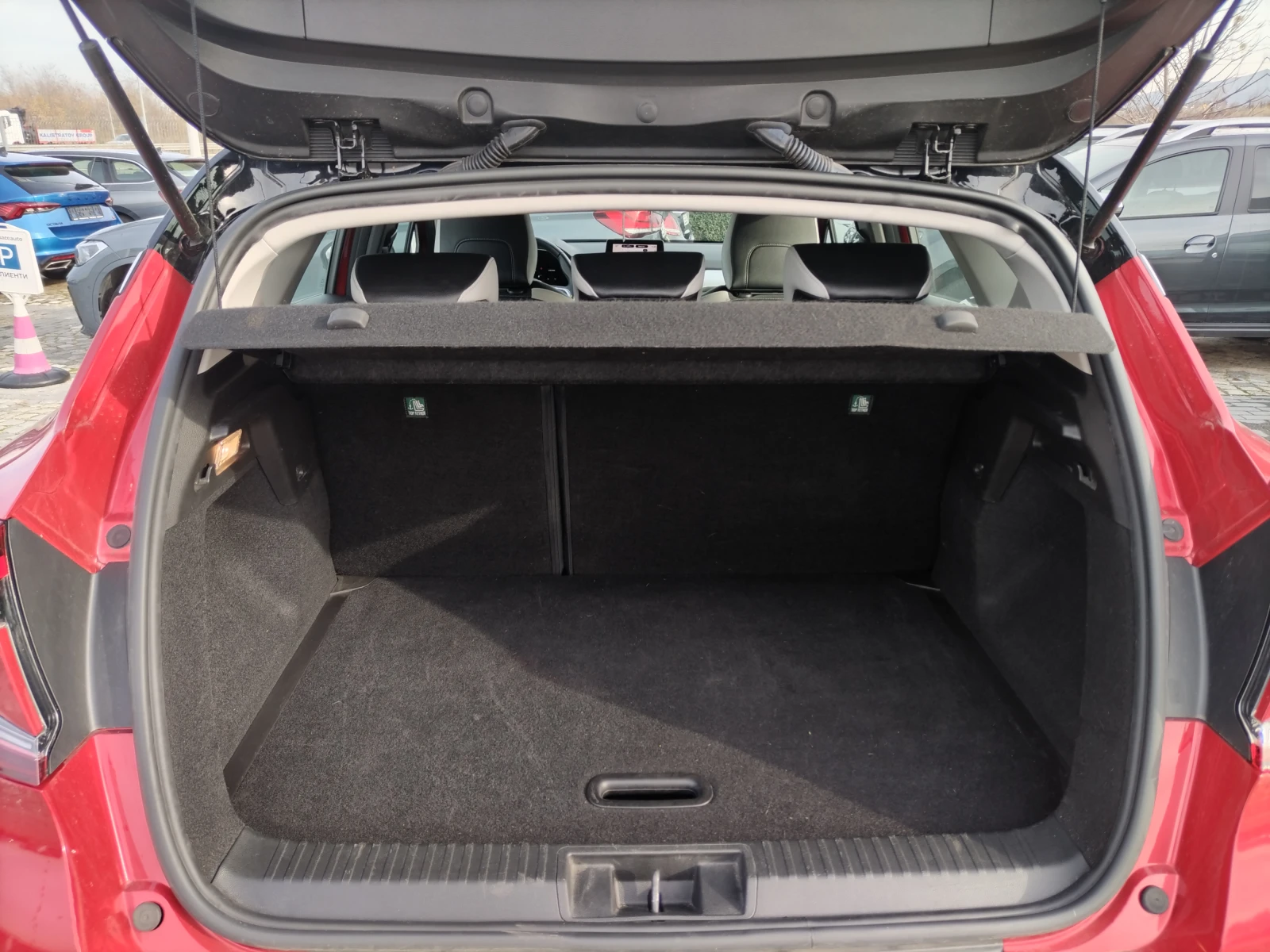 Renault Captur equilibre TCe  90 . | Mobile.bg   11