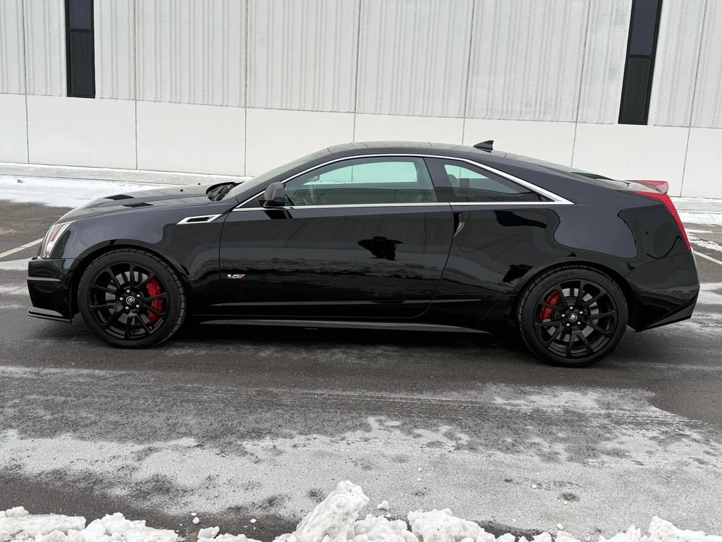 Cadillac Cts * 2dr Cpe * CARFAX * БЕЗ ПЪРВОНАЧАЛНА ВНОСКА - изображение 2