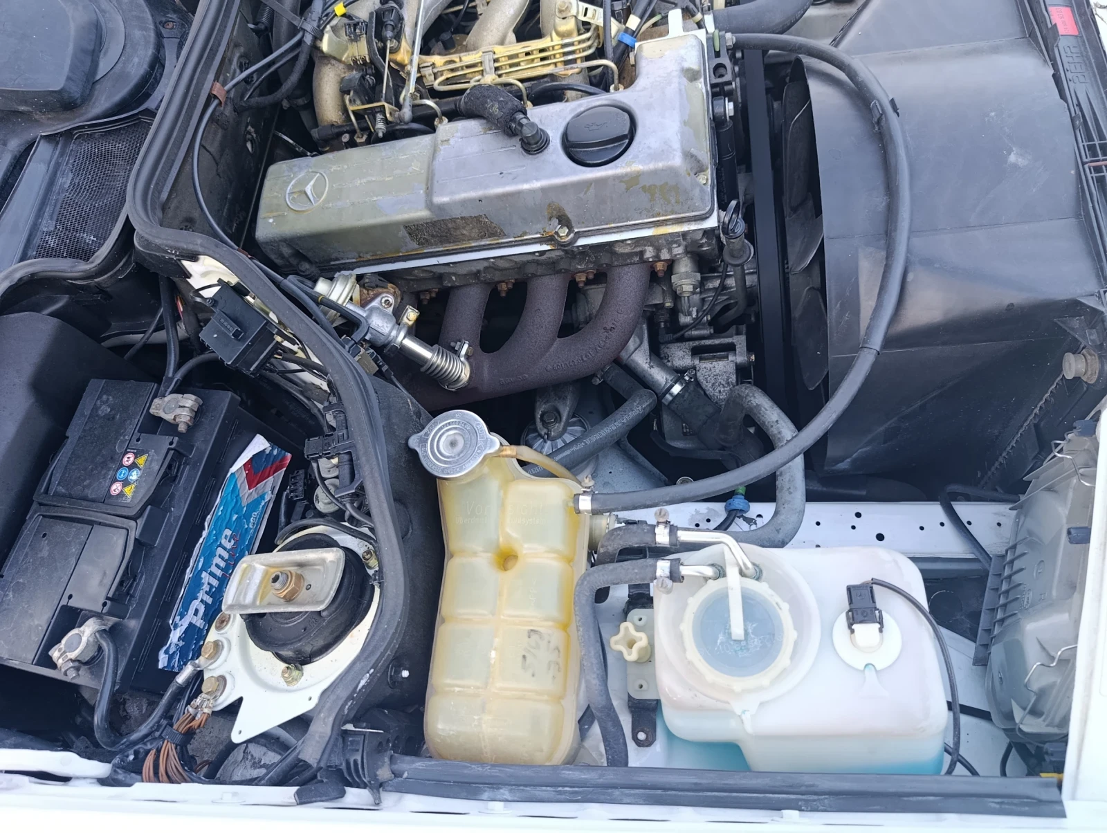 Mercedes-Benz E 200 Е200 D, климатик!!!, снимка 15 - Автомобили и джипове - 53759474