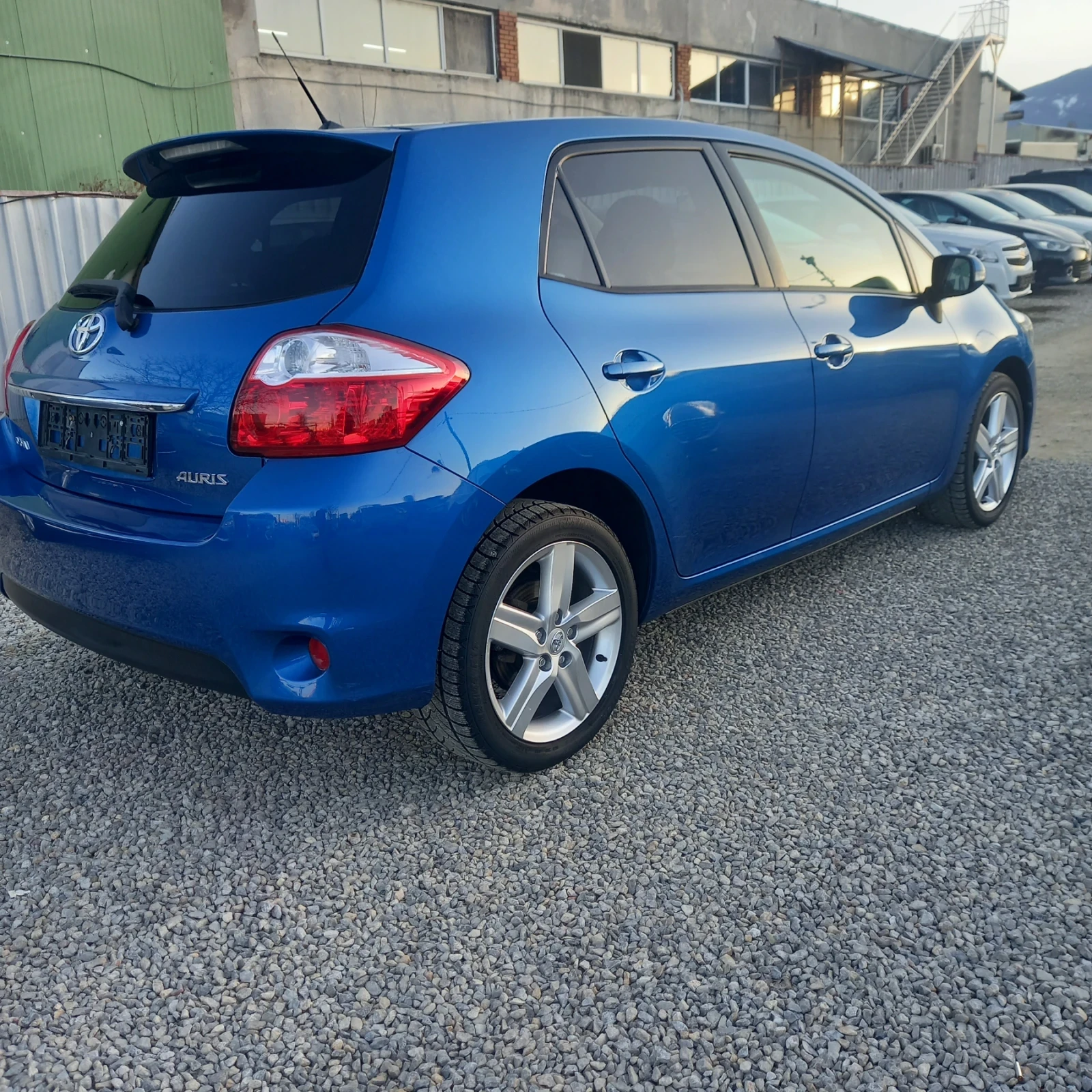 Toyota Auris 1.6 132к, снимка 7 - Автомобили и джипове - 53766972