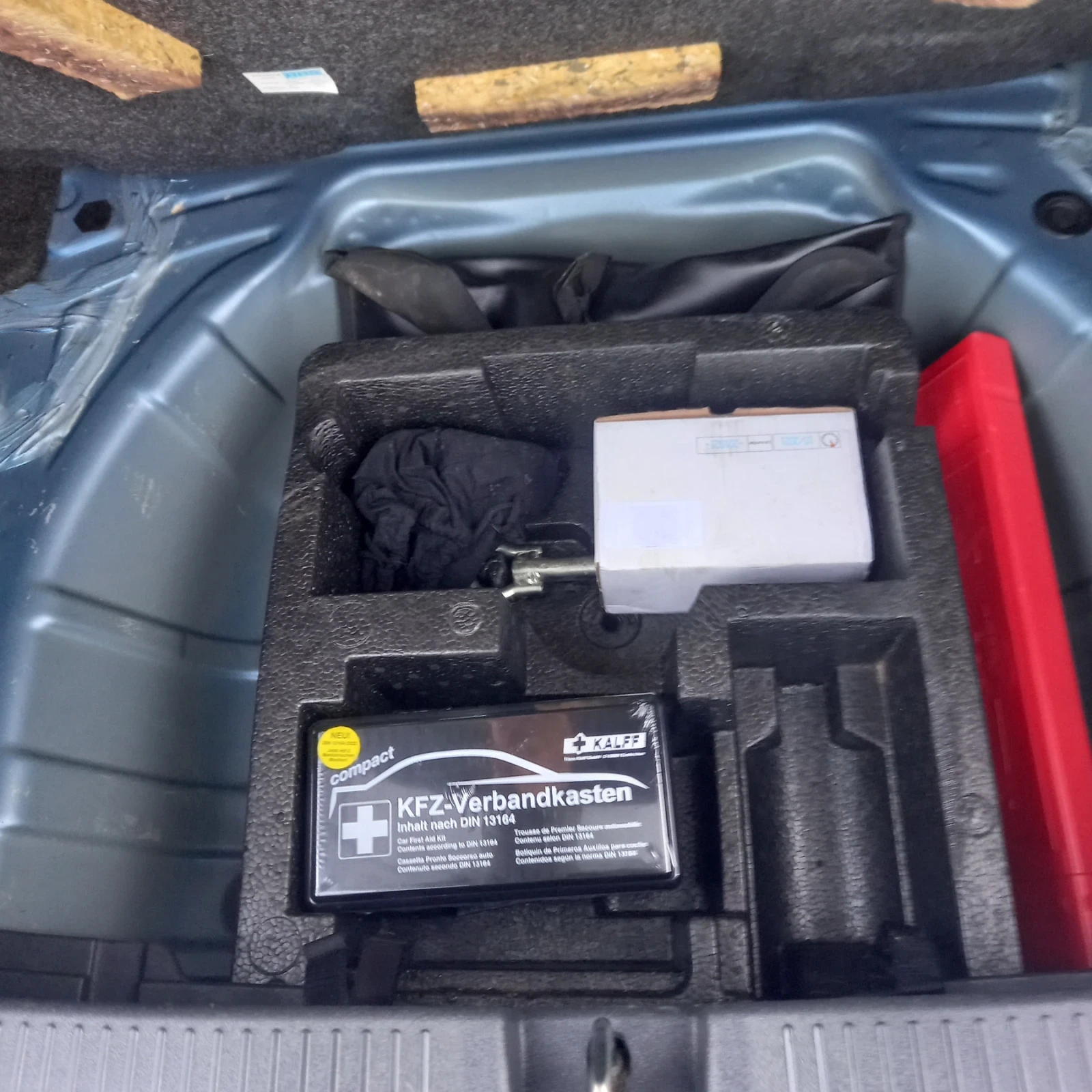 Toyota Auris 1.6 132к, снимка 16 - Автомобили и джипове - 53766972