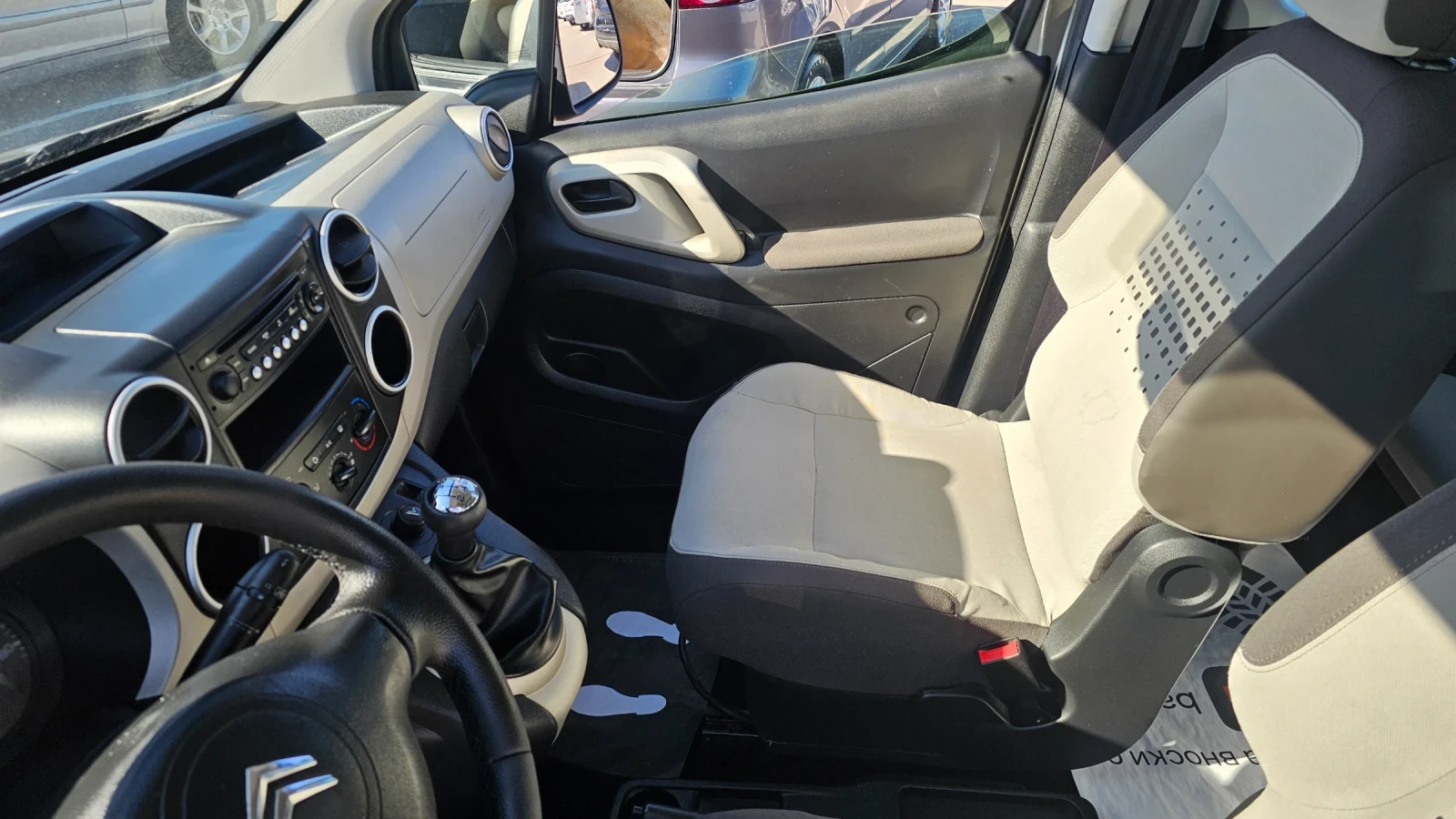 Citroen Berlingo 1.6XDI, снимка 12 - Автомобили и джипове - 53802292