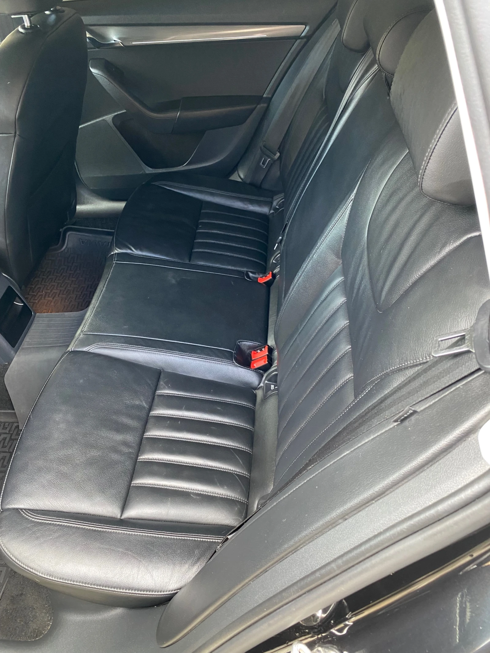 Skoda Octavia 1.5 GTEC МЕТАН, снимка 6 - Автомобили и джипове - 54185941