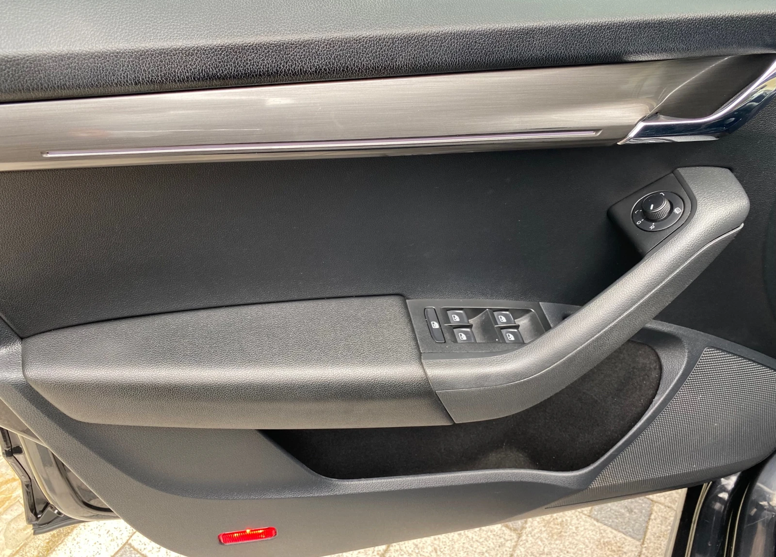 Skoda Octavia 1.5 GTEC МЕТАН, снимка 11 - Автомобили и джипове - 54185941