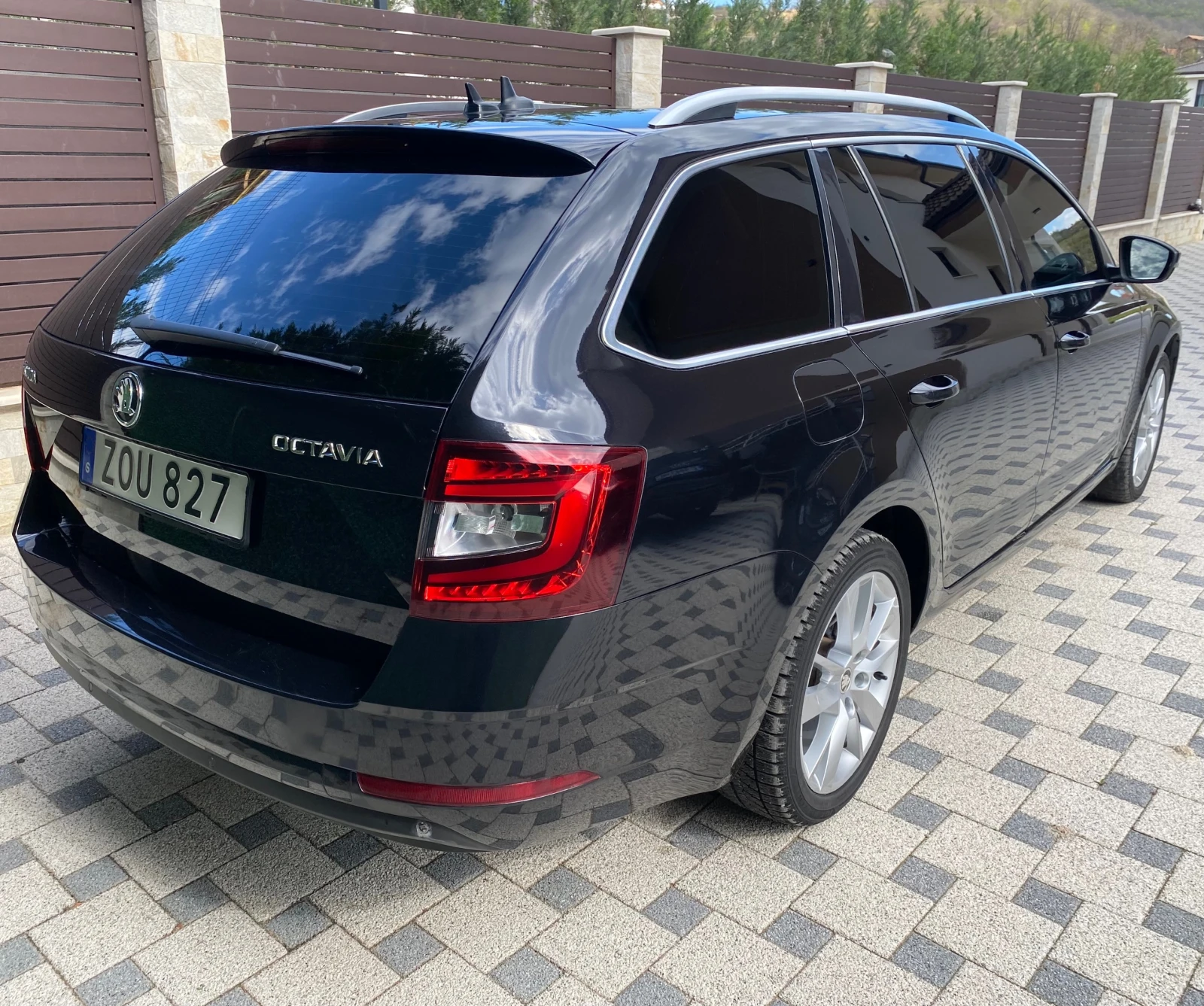 Skoda Octavia 1.5 GTEC МЕТАН, снимка 4 - Автомобили и джипове - 54185941