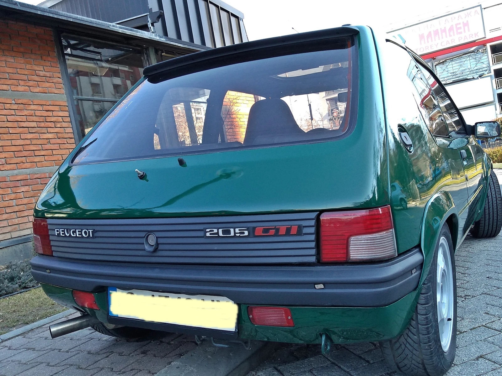 Peugeot 205 GTI 1.9 Fondmetal, снимка 3 - Автомобили и джипове - 54491104