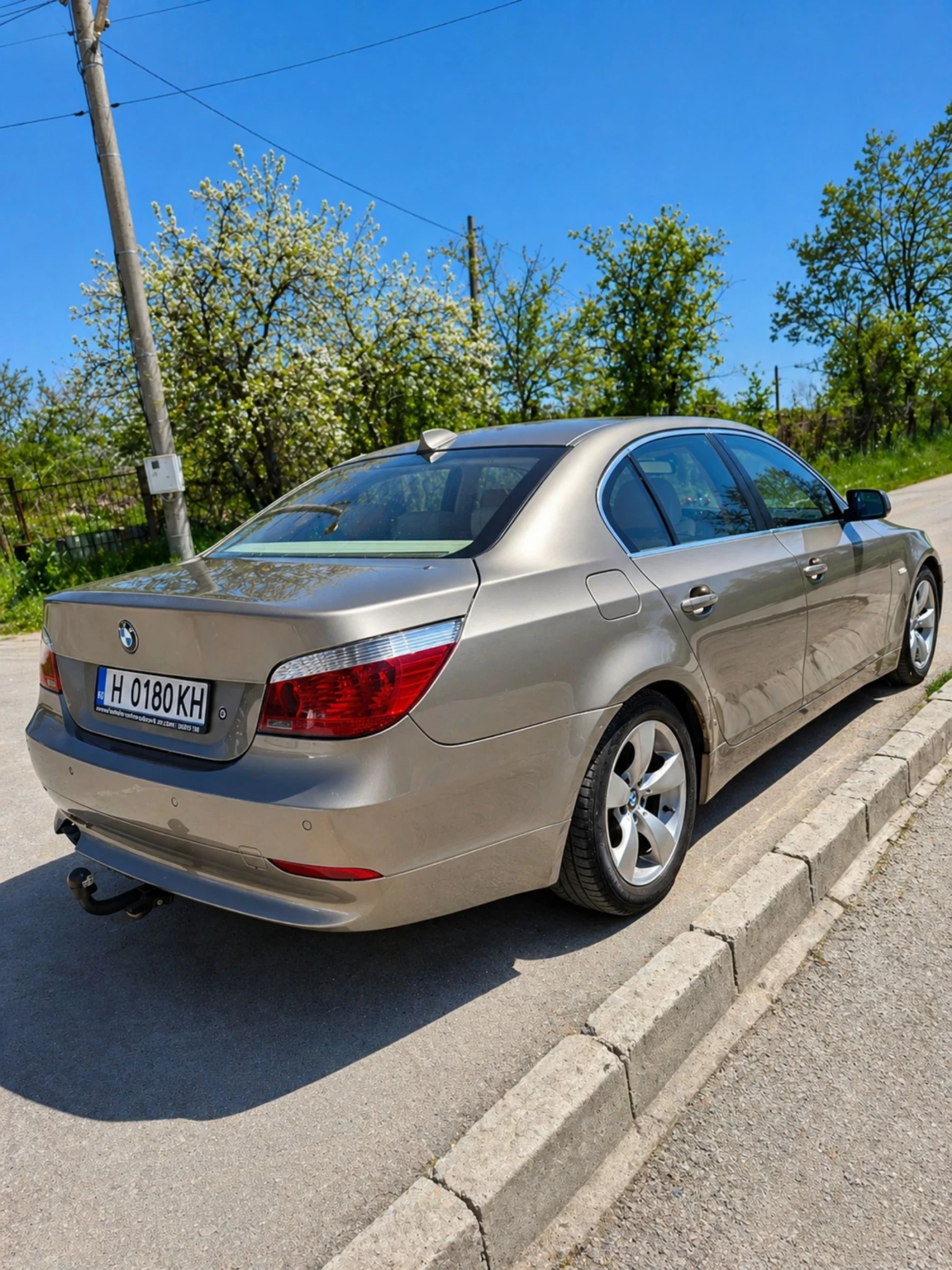 BMW 523, снимка 2 - Автомобили и джипове - 54857472