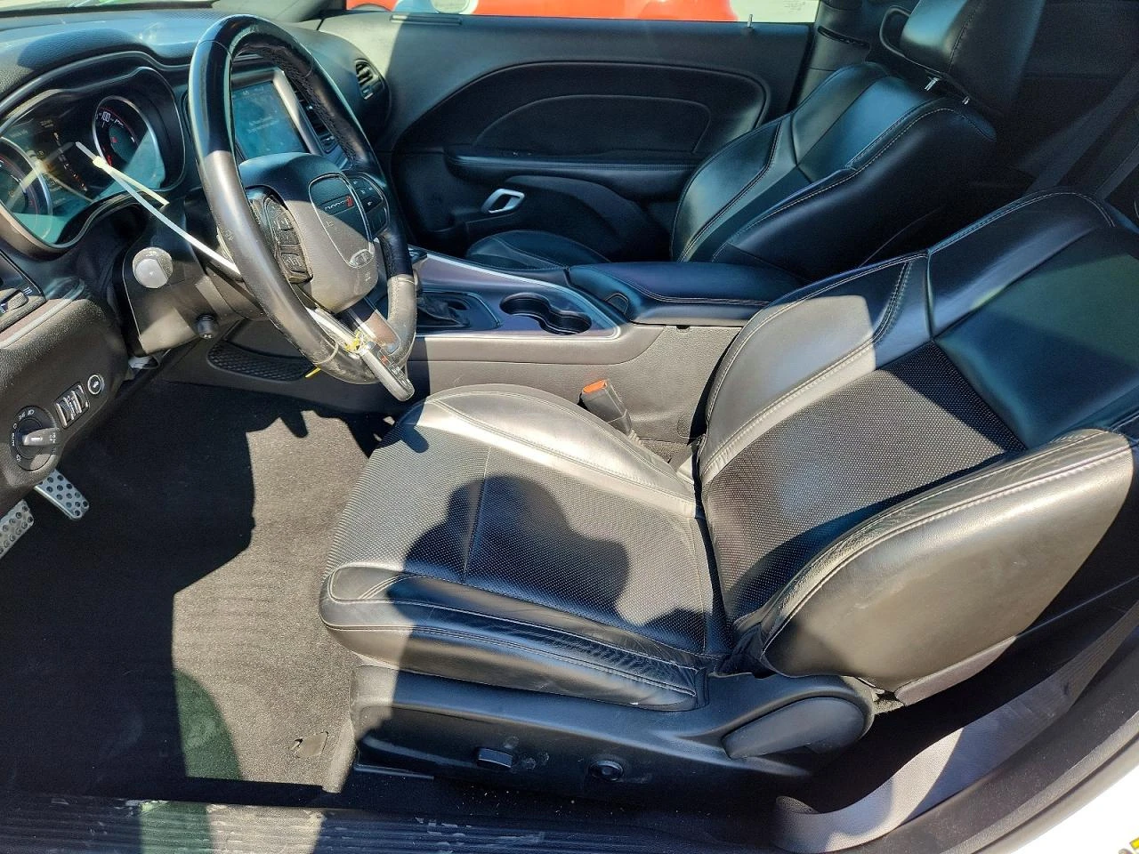 Dodge Challenger 3.6l Sxt, снимка 7 - Автомобили и джипове - 55107204