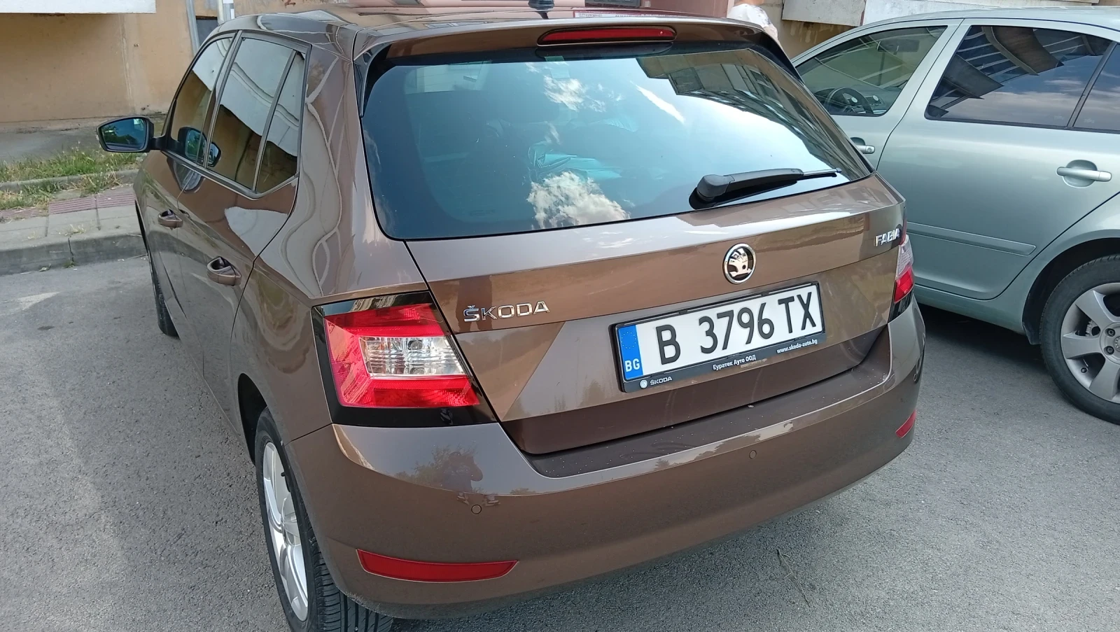 Skoda Fabia 1.0TSI, снимка 4 - Автомобили и джипове - 55317727