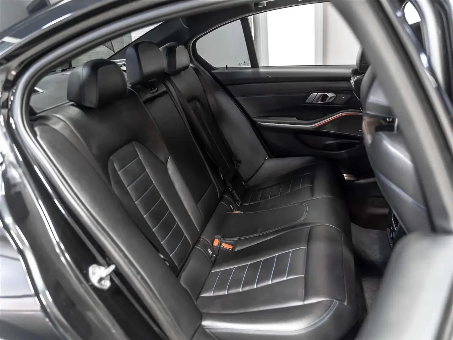 BMW 340 M PERFORMANCE PREMIUM ЦЕНА ДО БЪЛГАРИЯ АВТОКРЕДИТ, снимка 13 - Автомобили и джипове - 55565802