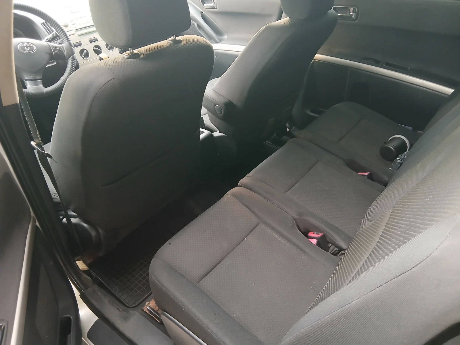 Toyota Corolla verso, снимка 8 - Автомобили и джипове - 56418639